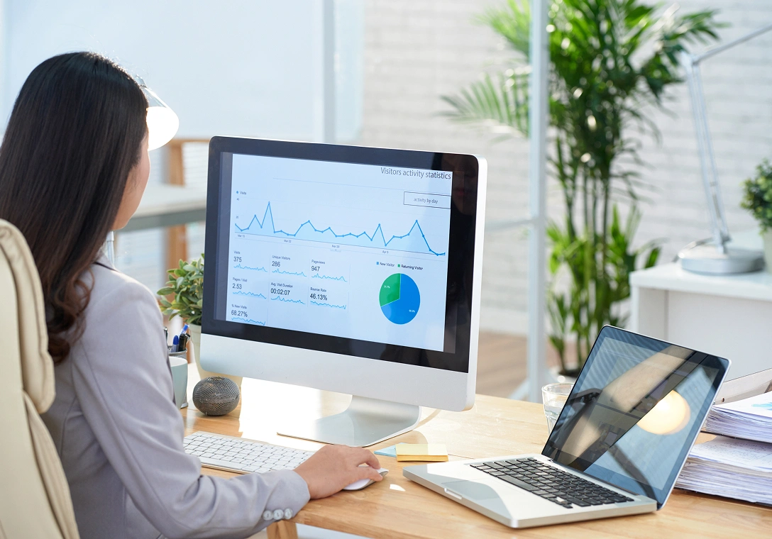 มีระบบ CRM, Insight เพื่อดูแล ลูกค้าและเพิ่มยอดขาย